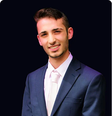 Christos Karampetsos, Founder of Rise Marketing HQ